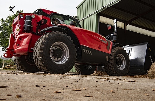 Roter Landwirtschaftlicher Teleskoplader