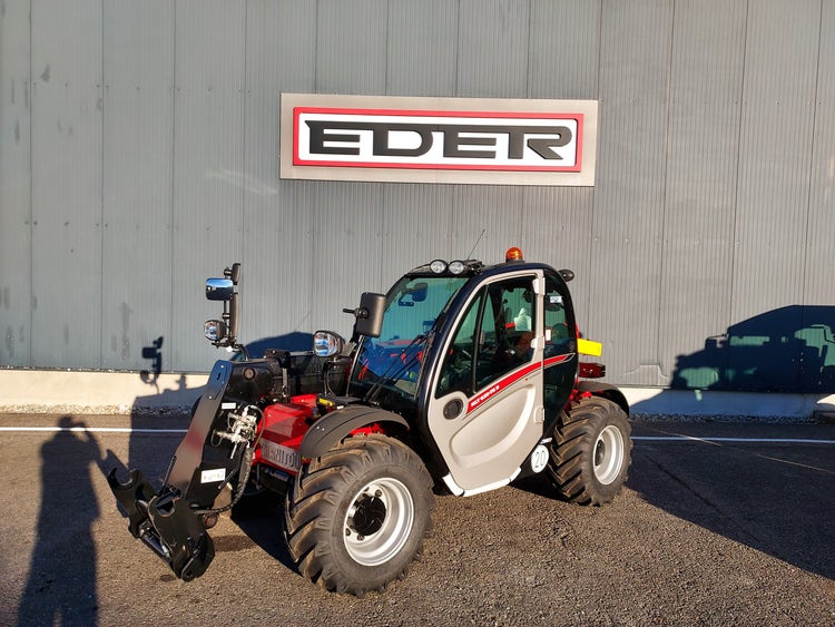 Schrägansicht vorne links des Manitou MLT 625 H 75K ST5 S1