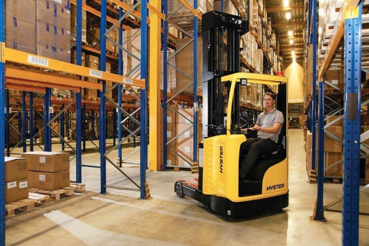 Schubmaststapler von HYSTER