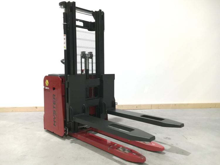 Bild von einem FEM Gabelträger Hochhubwagen