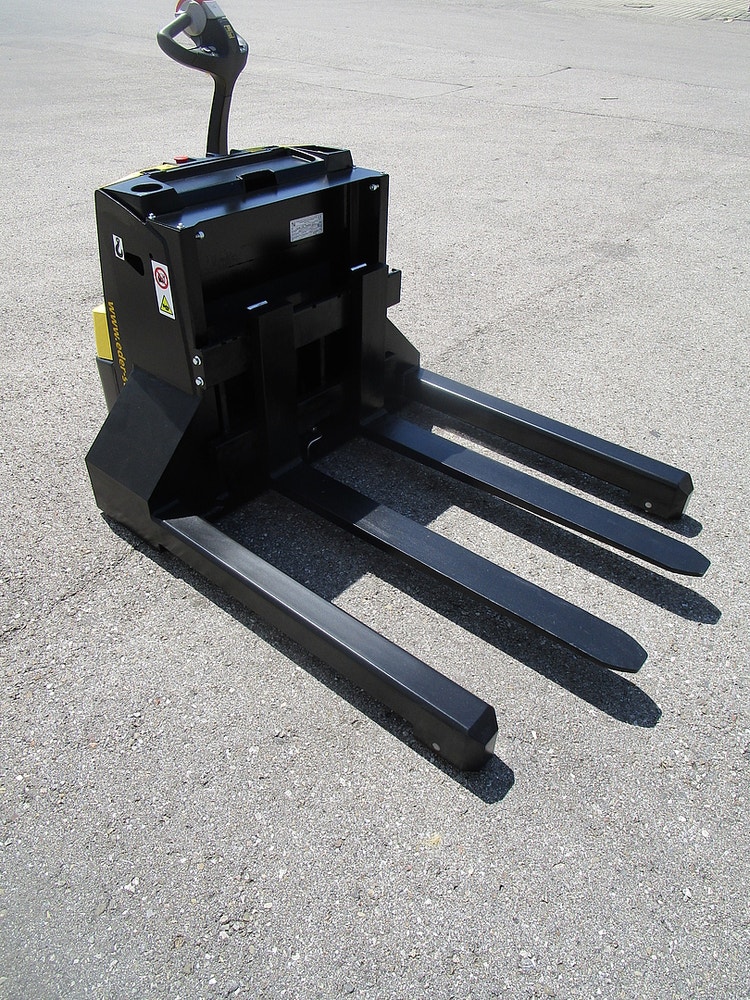 Bild von einer Speziellen Behälteraufnahme für Niederhubwagen