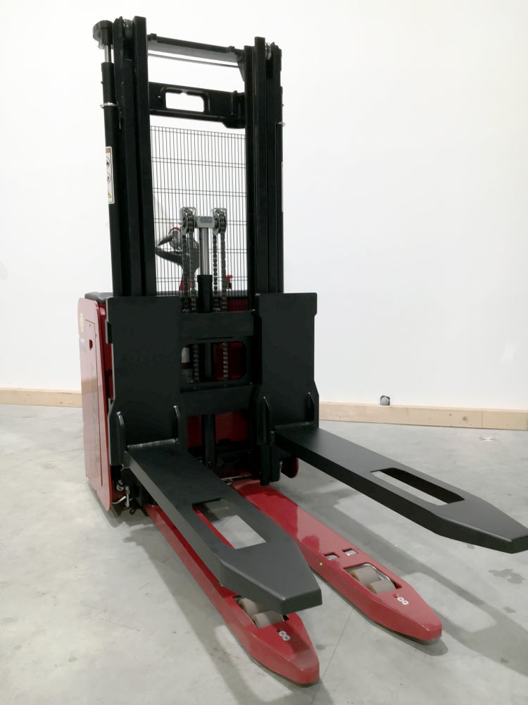 Bild von einem FEM Gabelträger Hochhubwagen