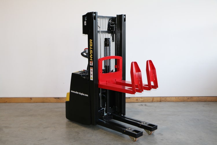 Bild von einem Hochhubwagen mit Klappgabelspitzen