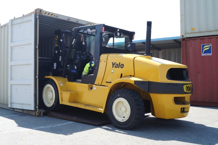 Bild von einem Containerfähiger Schwerlaststapler