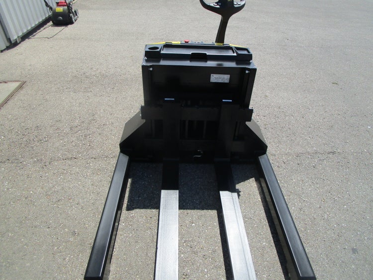 Bild von einer Speziellen Behälteraufnahme für Niederhubwagen