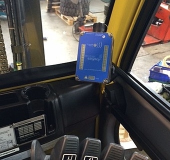 Zugangskontrolle für einen Stapler