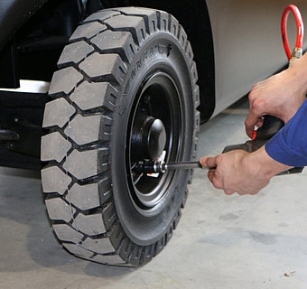 Bild von Stapler Reifen